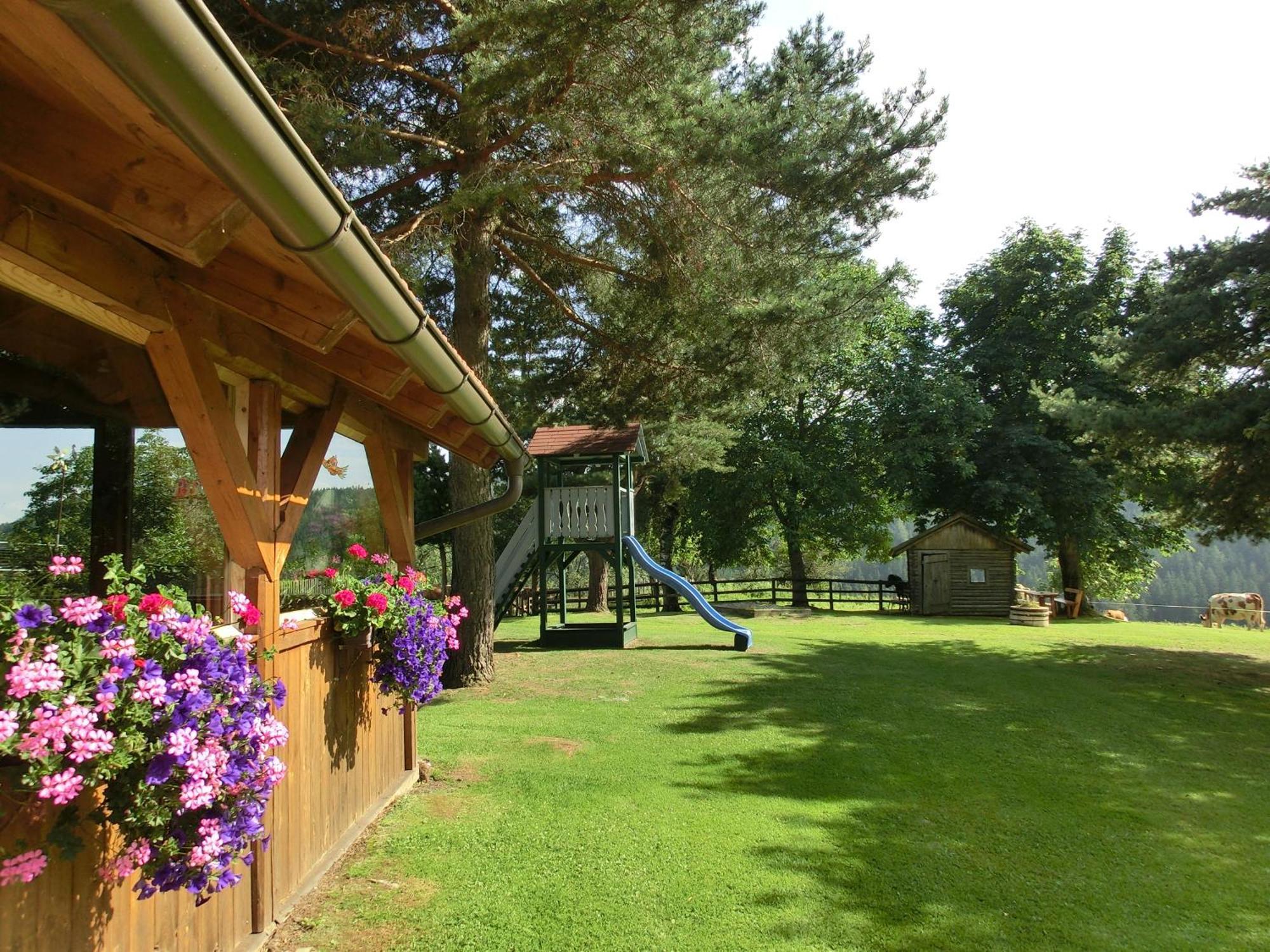 Kniebergerhof Villa Liebenfels Exteriör bild